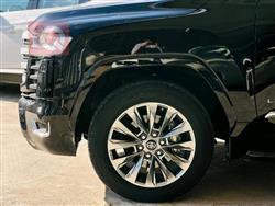 تۆیۆتا لاند کروزەر